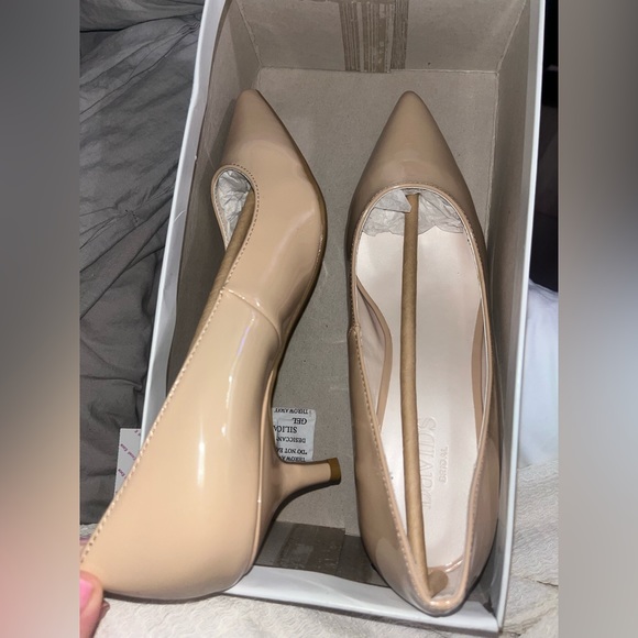 FLASH SALE Size 7 Nude Pointed Heels ✨ 2 inches - Picture 3 of 5